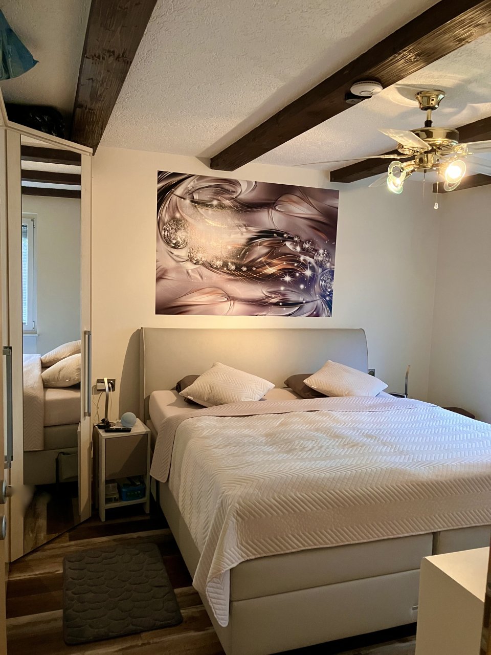 Schlafzimmer.