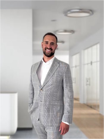 Apfel Immobilien GmbH - Herr Adnan Sinanovic Apfel Immobilien GmbH Apfel Immobilien GmbH - Herr Adnan Sinanovic Apfel Immobilien GmbH
